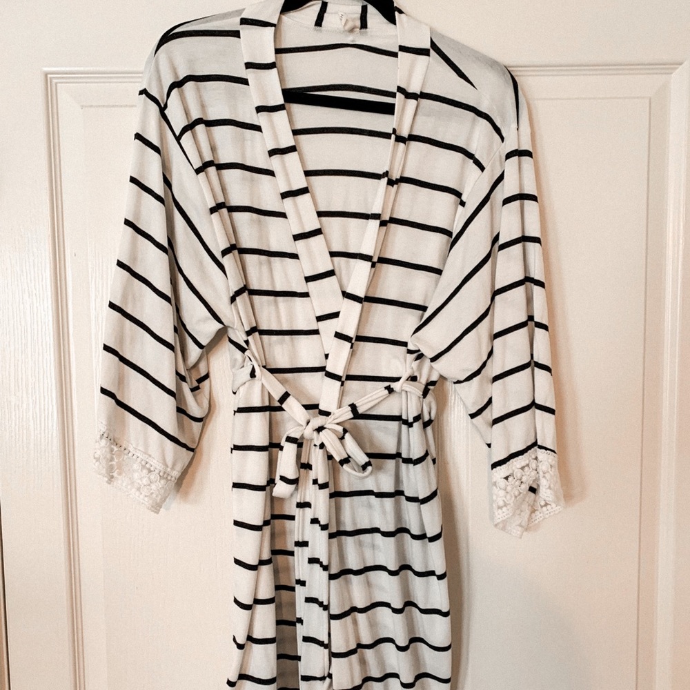 PinkBlush White Striped Lace Trim Maternity Robe